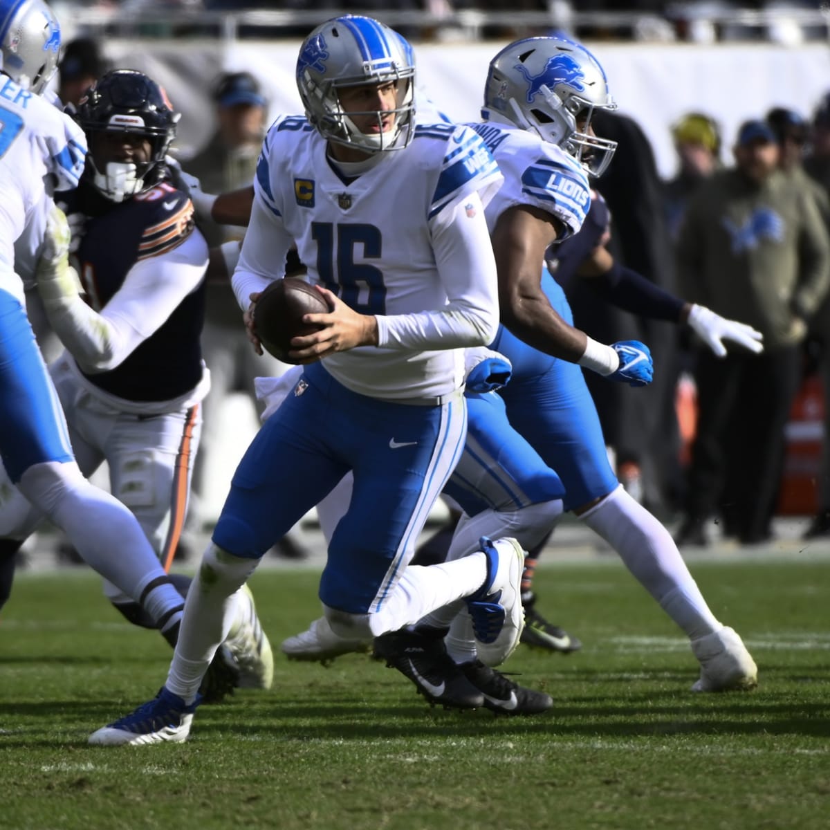 Detroit Lions wide receiver Antoine Green makes nifty adjustment to snag  12-yard back-shoulder catch