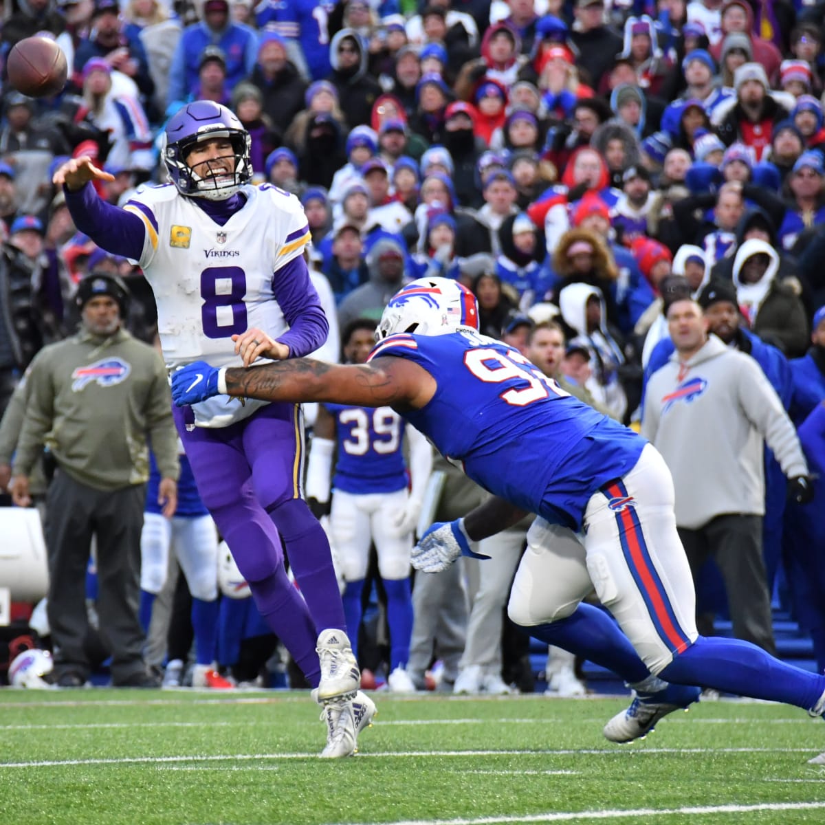 Patrick Peterson takes over for iced out Kirk Cousins after Vikings beat  Bills - ESPN