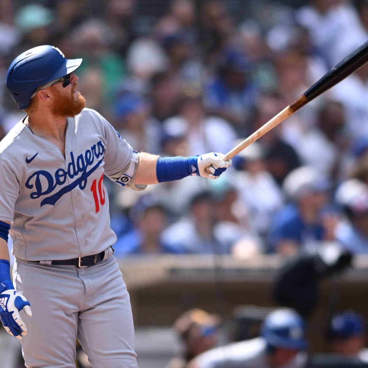 Justin Turner rumors: Dodgers re-sign free agent third baseman to two-year  deal - DraftKings Network