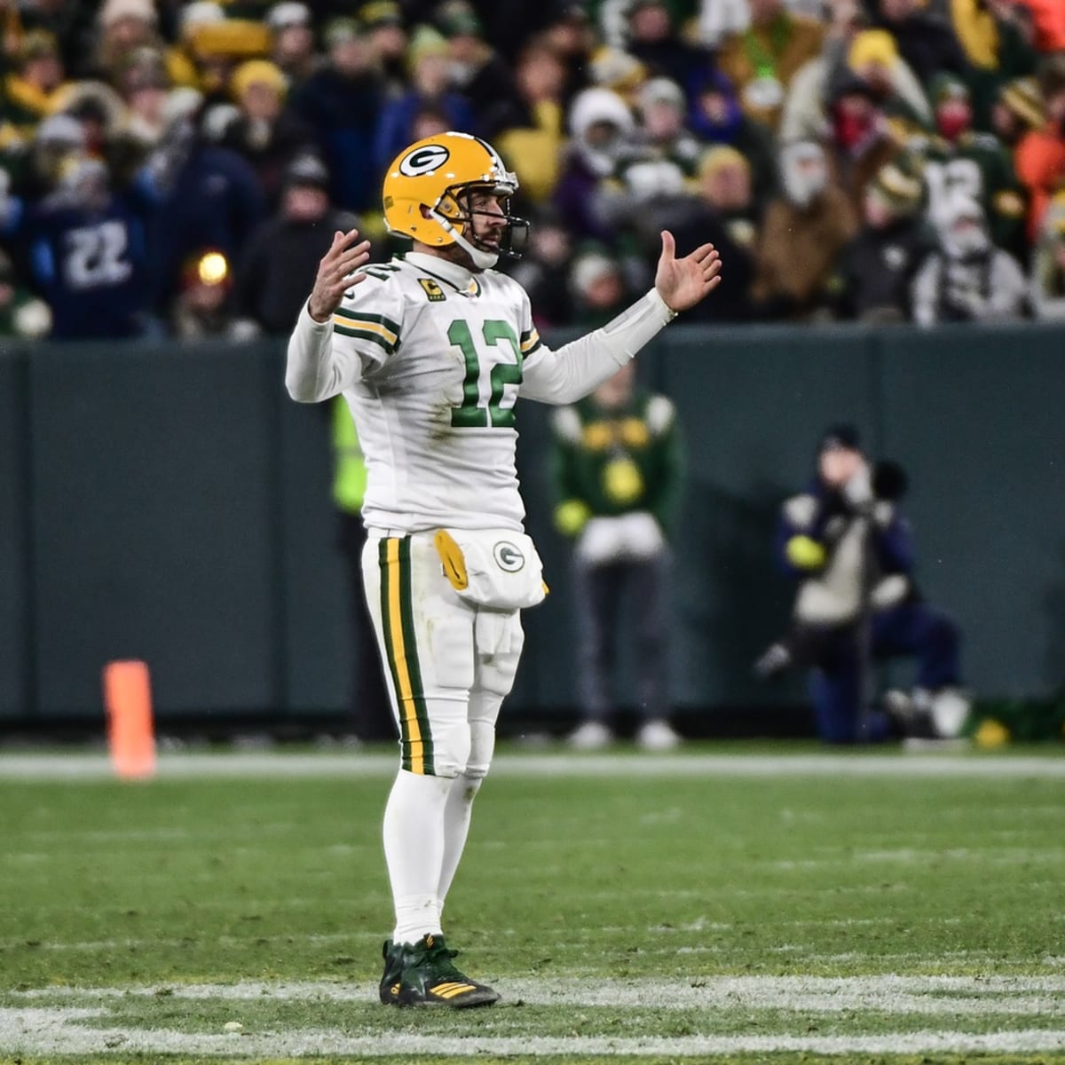 Green Bay Packers' Aaron Rodgers emerges from 'darkness retreat