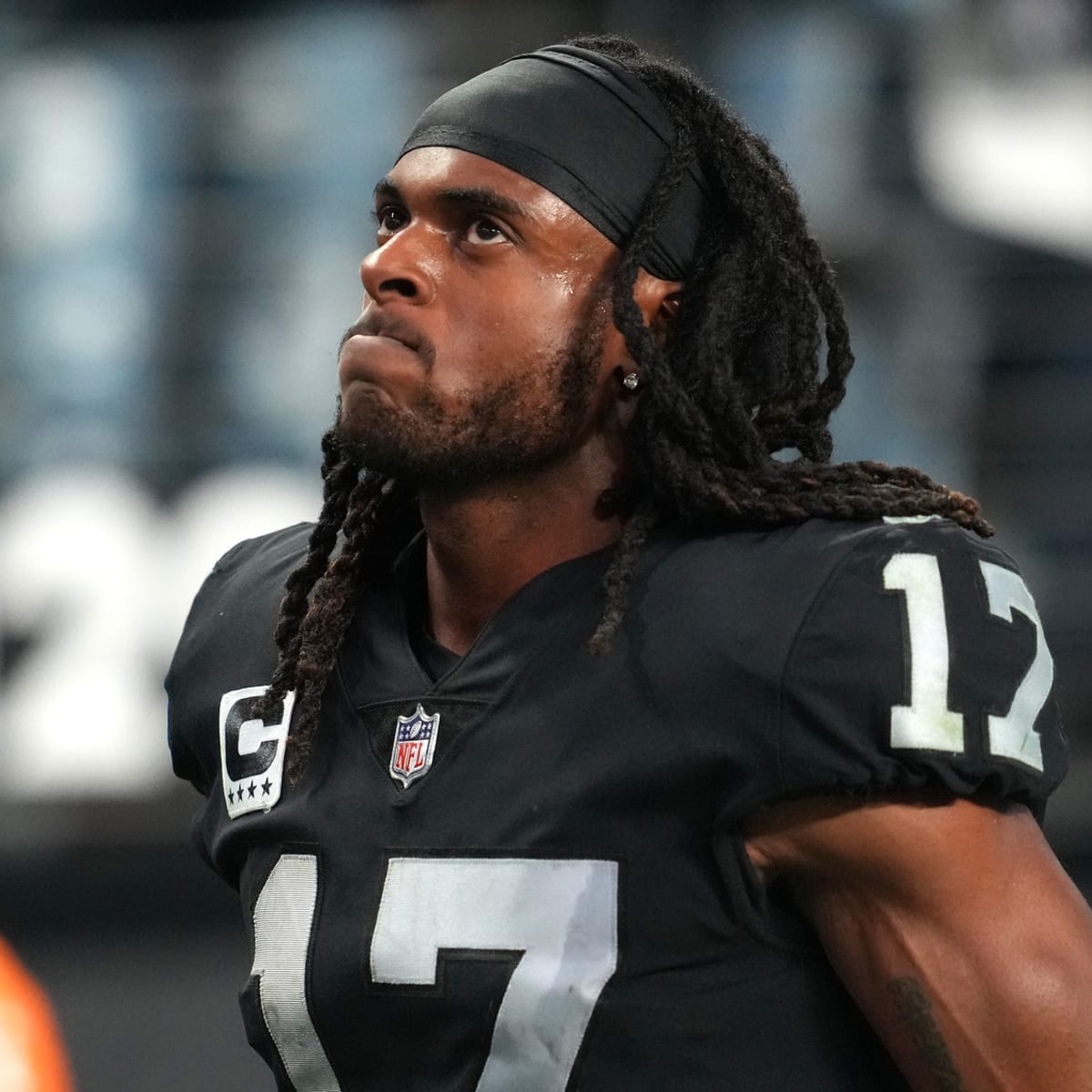 Raiders' Davante Adams questionable for Broncos game, Raiders News