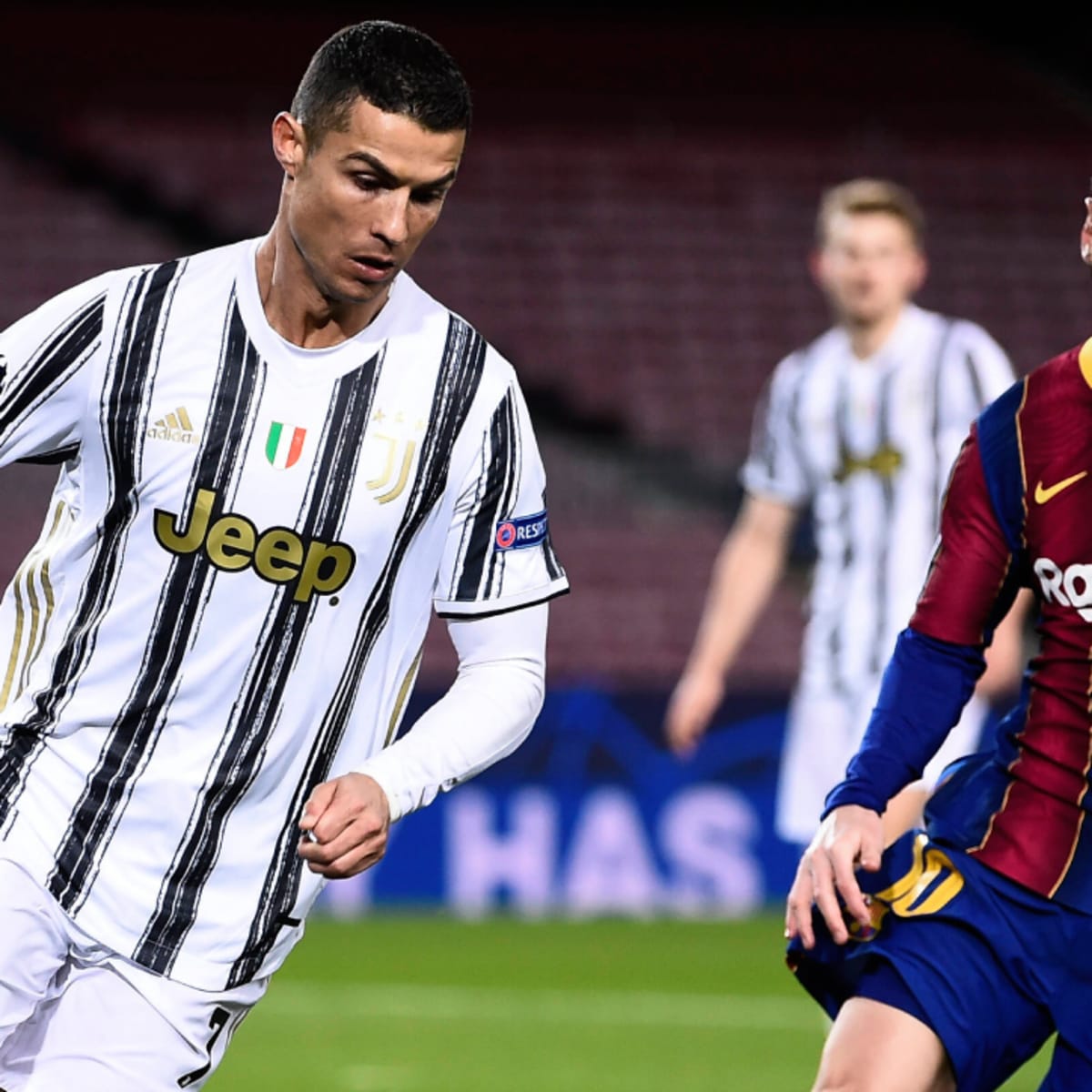 Ronaldo-Messi's Photo Playing Chess Breaks the Internet, Inspires