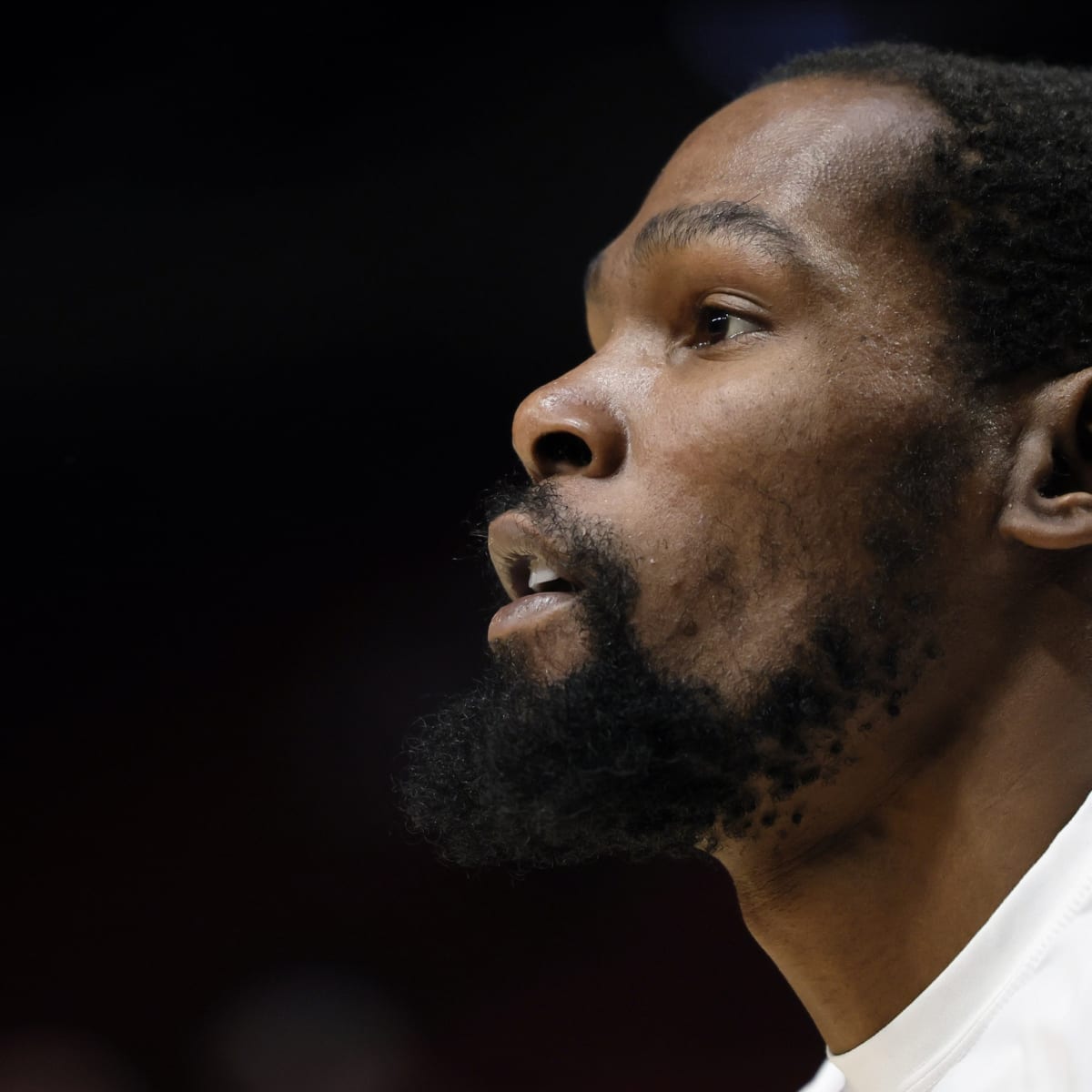 Kevin Durant declares himself Rams fan, as he claims to have discovered  that he has cousin on team