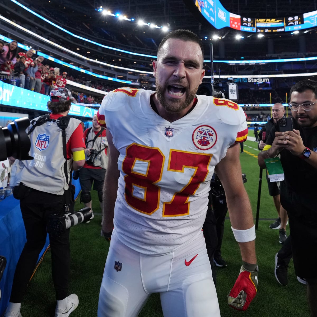 Chiefs optimistic that TE Travis Kelce will be back from knee injury Sunday  in Jacksonville