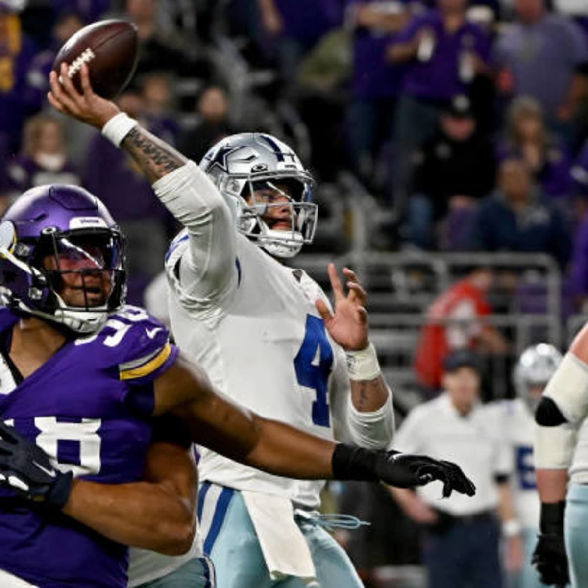 Game Recap: Cowboys Dominate Vikings, 40-3