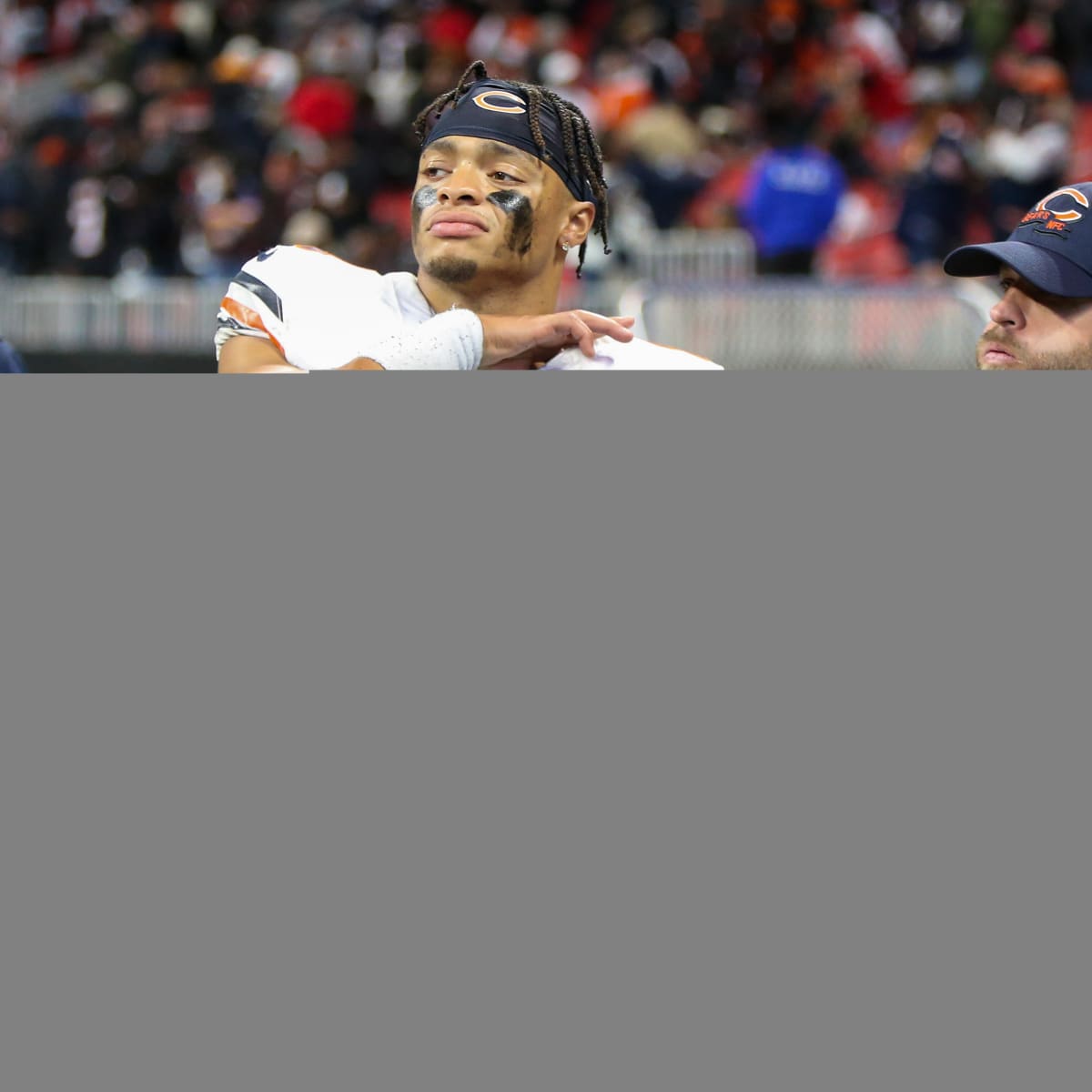 Bears' Justin Fields praises Darnell Mooney for hard work while recovering  from injury – NBC Sports Chicago