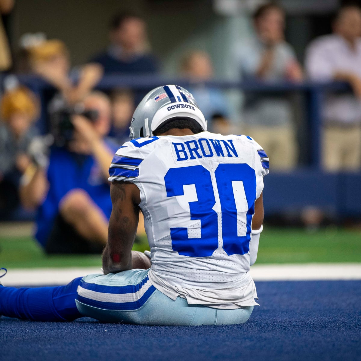 Cowboys free agent Anthony Brown signs new contract