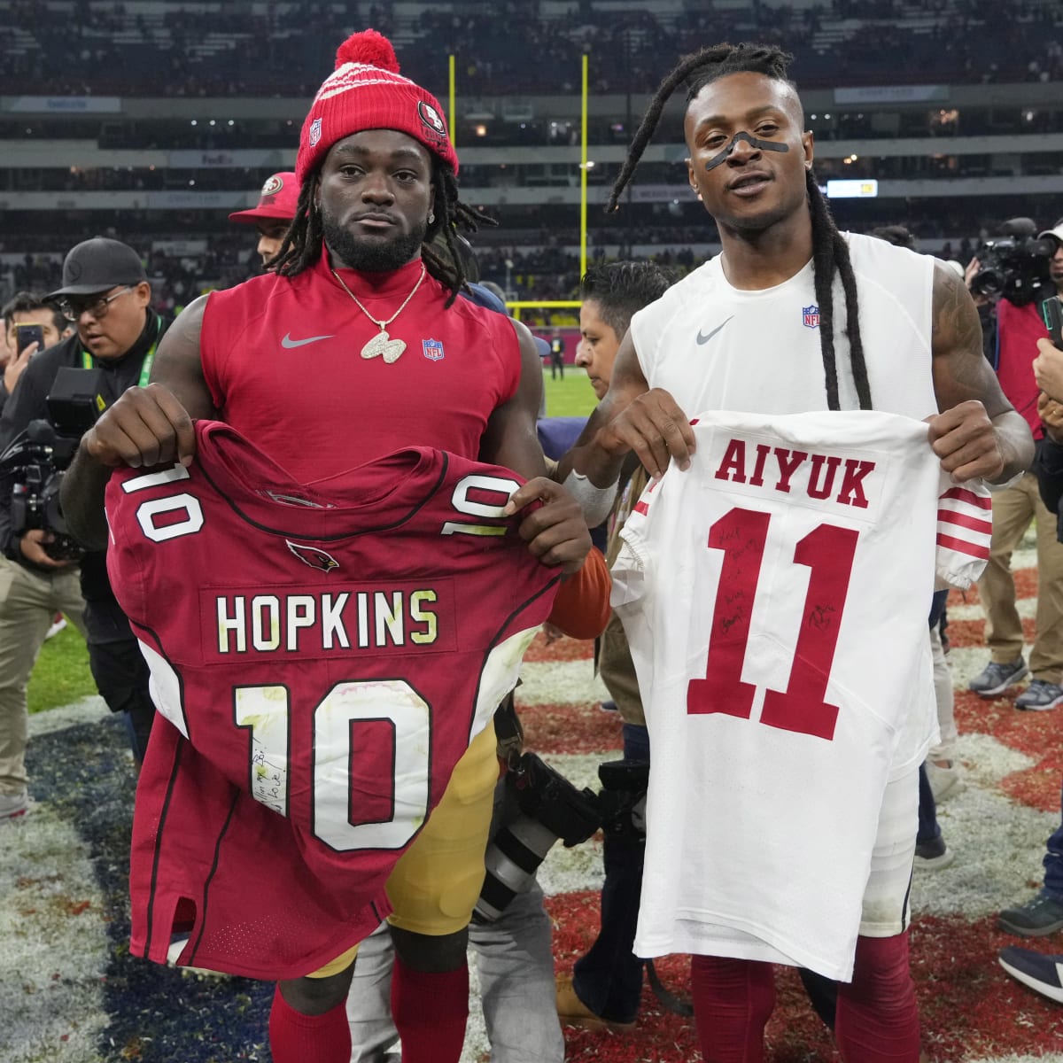 San Francisco 49ers defeat Arizona Cardinals in Mexico City at Aztec Stadium