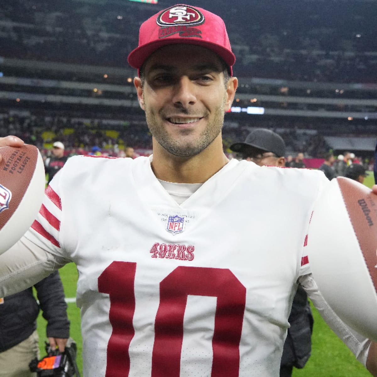 San Francisco 49ers 38-10 Arizona Cardinals: Jimmy Garoppolo throws four  TDs as 49ers win in Mexico, NFL News