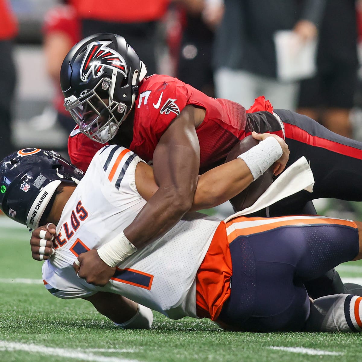 Justin Fields' big leap forward wasted in 31-28 defeat - Sports Illustrated Chicago  Bears News, Analysis and More