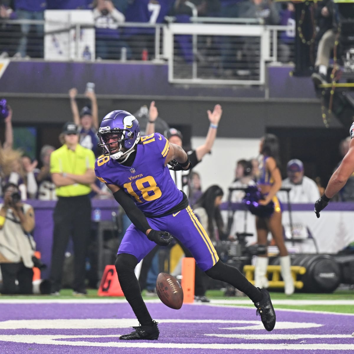 Vikings outlast Bills in OT in game of the year, wild finish