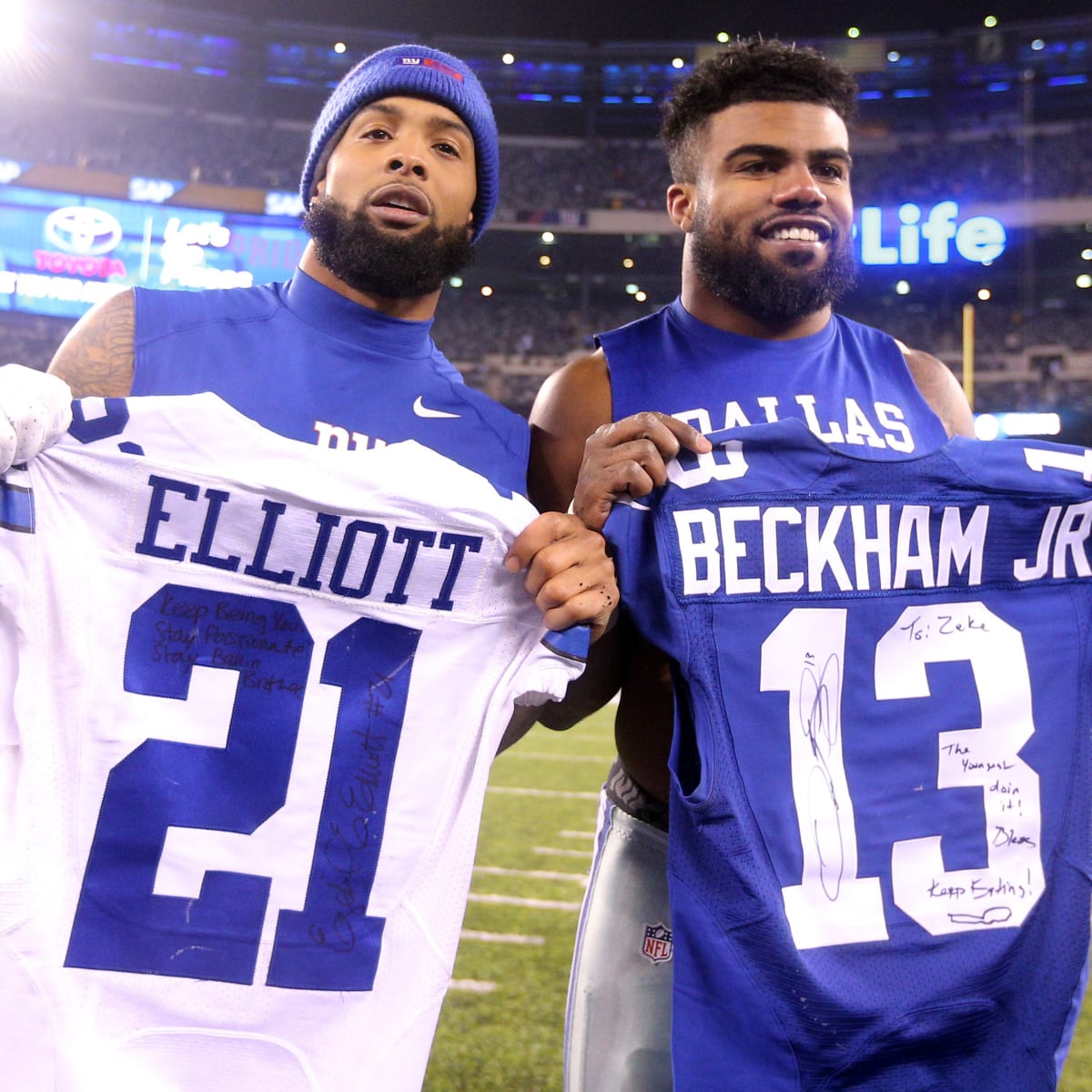 Ezekiel Elliott snaps at reporter after being asked about missing Mavs game  with Odell Beckham Jr.