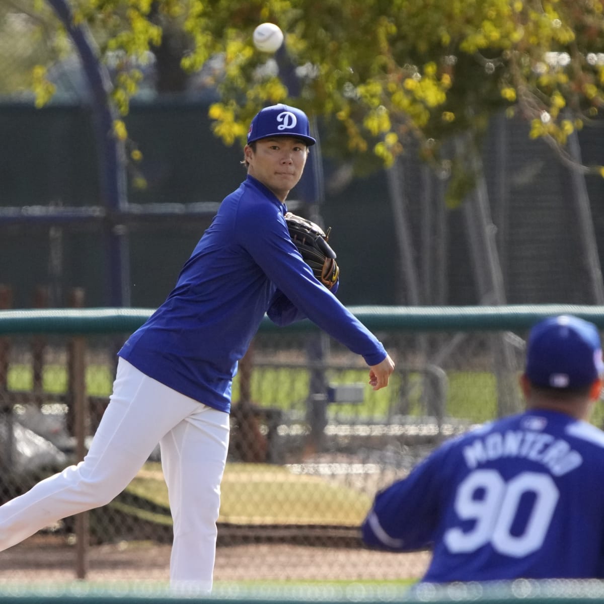 Watch This Incredible Angle of Yoshinobu Yamamoto's Range of Pitches at  Dodgers Camp - Inside the Dodgers