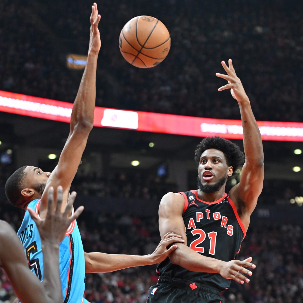 Former Raptors Forward Signs with Suns - Sports Illustrated Toronto Raptors  News, Analysis and More