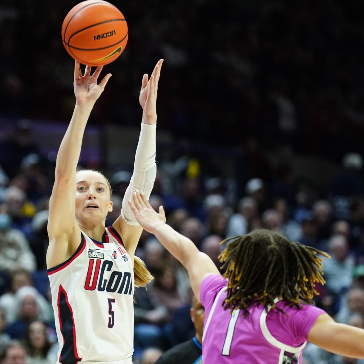 Paige Bueckers, forgoing WNBA Draft, returning to UConn in 2024-25 - Sports  Illustrated Minnesota Sports, News, Analysis, and More