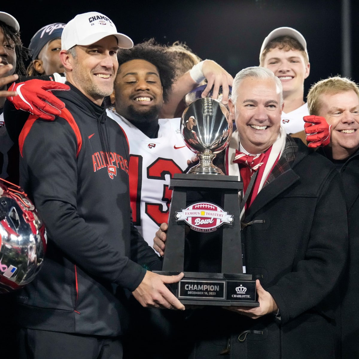 Opinion: As MAC Expands, Keep An Eye on Western Kentucky - Sports  Illustrated G5 Football Daily News, Analysis and More