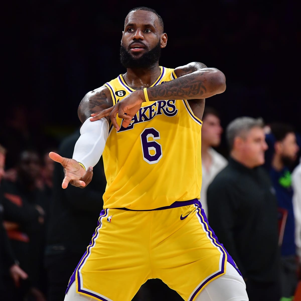 Lakers News: Watch LA Honor LeBron James' 40,000th Point During Timeout -  All Lakers | News, Rumors, Videos, Schedule, Roster, Salaries And More