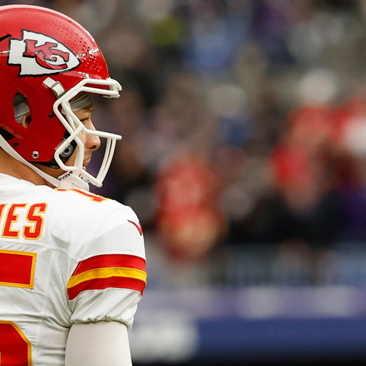 NFL: Patrick Mahomes agrees to terms on restructured Chiefs contract