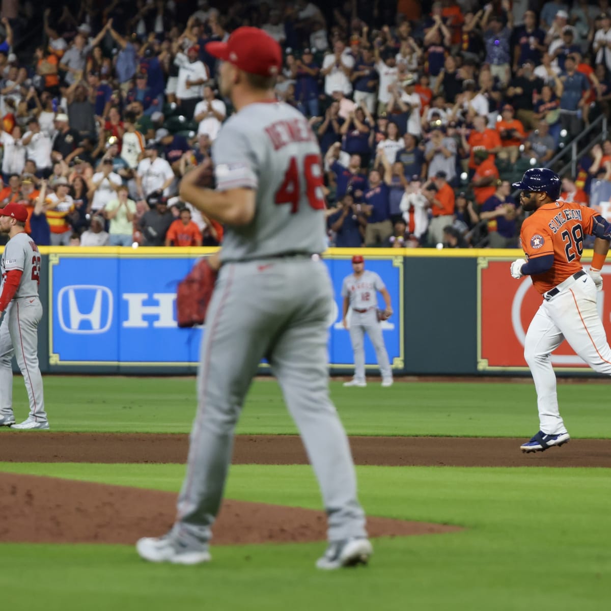 Houston Astros remain banged up, but reinforcements are on the way