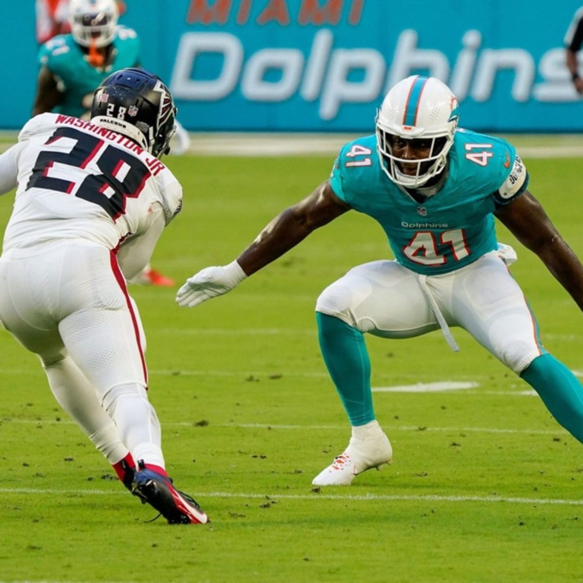 Miami Dolphins Injury Update: O-Line Hit Again, Achane Leaves Early -  Sports Illustrated Miami Dolphins News, Analysis and More