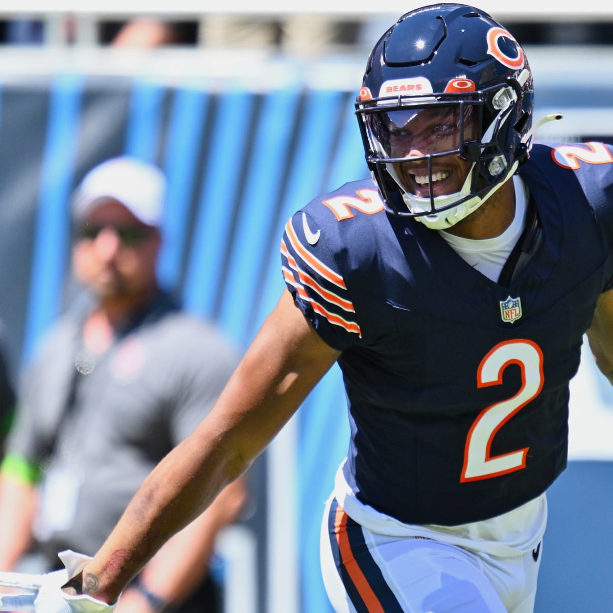 First look at D.J. Moore in a Chicago Bears uniform