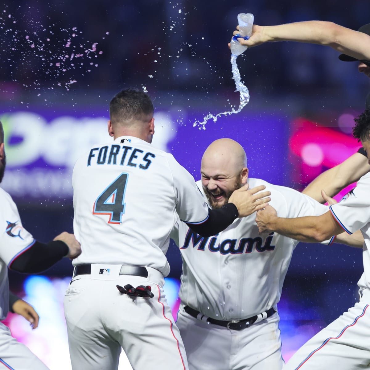 Miami Marlins win walk-off vs Washington Nationals