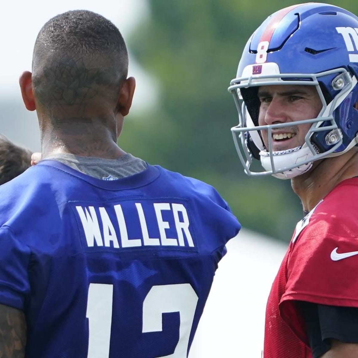 Daniel Jones's Excitement About Giants TE Darren Waller Continues to Grow -  Sports Illustrated