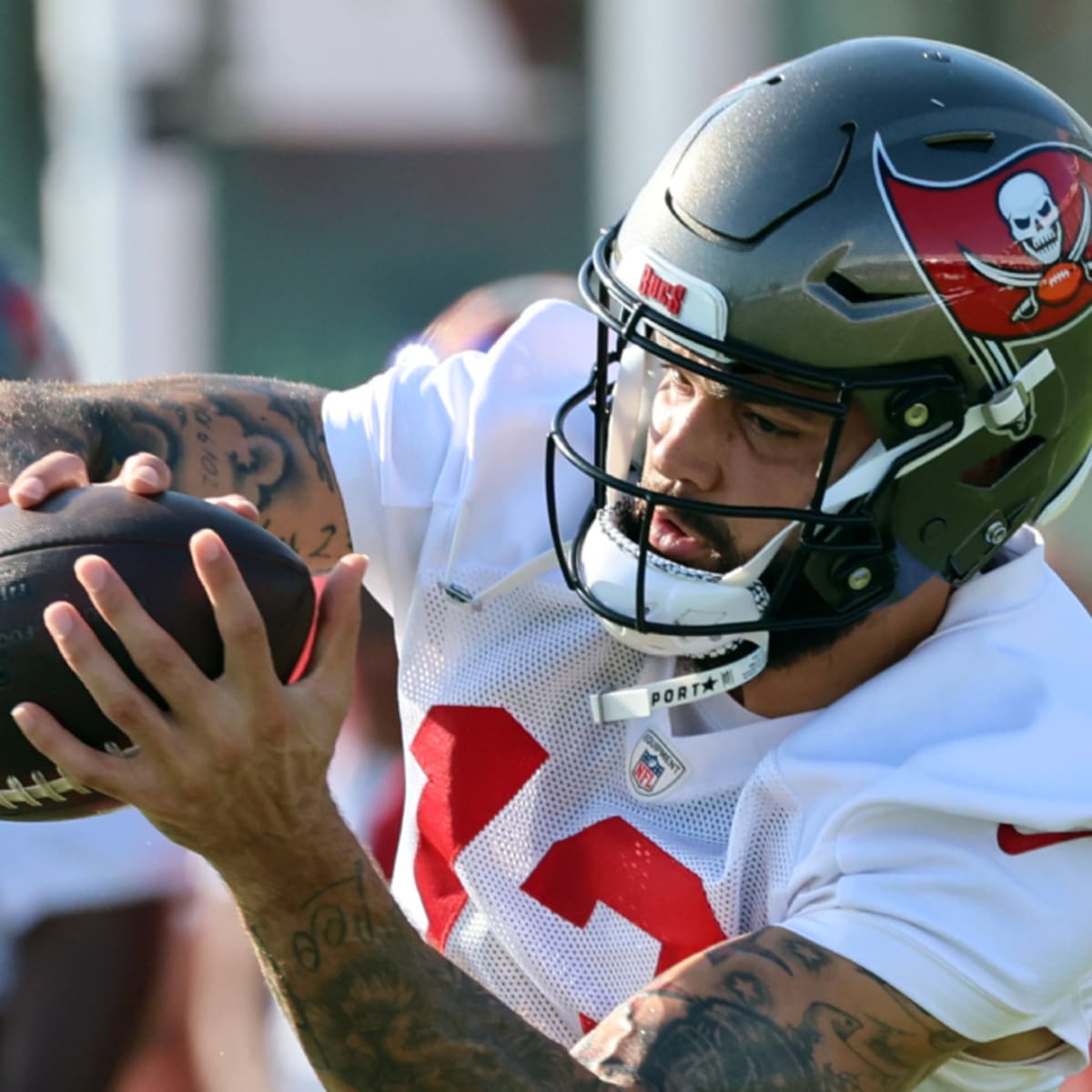 Mike Evans Denies Rebuild Despite Tom Brady's Retirement - Tampa