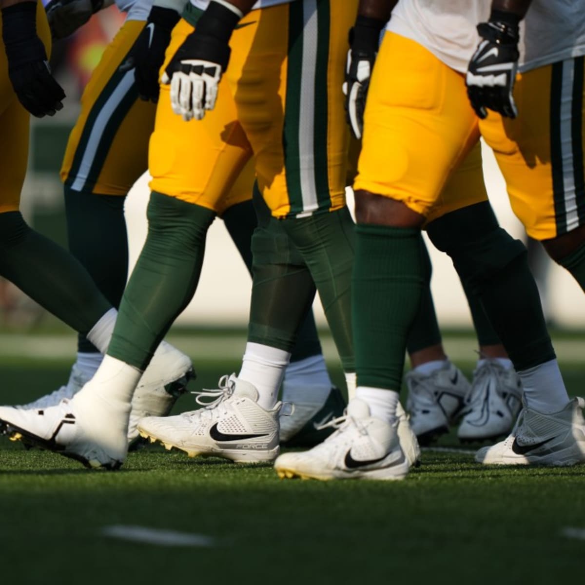 Injuries force Packers to utilize their offensive line depth