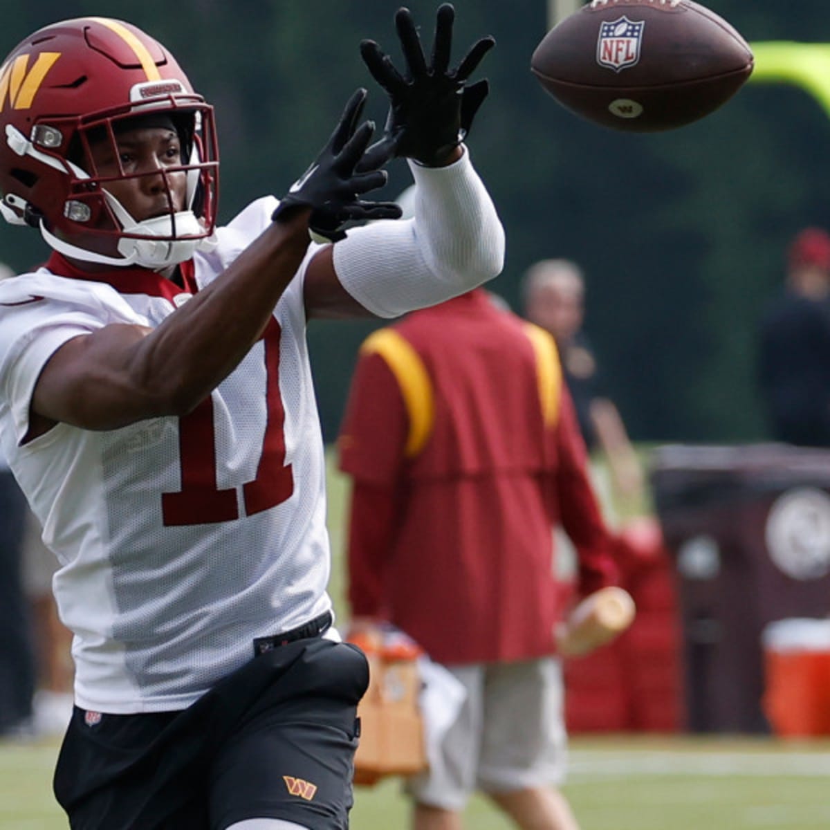 Washington Commanders' Terry McLaurin Praises Sam Howell's Confidence:  'Really Unique' - Sports Illustrated Washington Football News, Analysis and  More