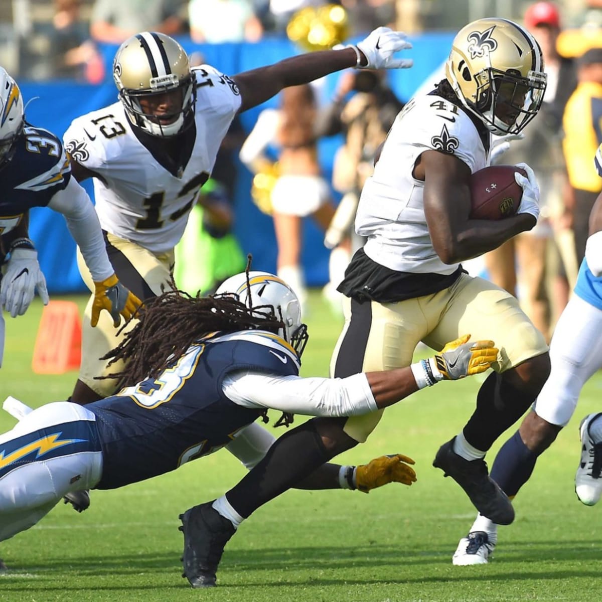 Saints-Chargers Preseason Game: Earthquake Shakes SoFi Stadium - Sports  Illustrated New Orleans Saints News, Analysis and More