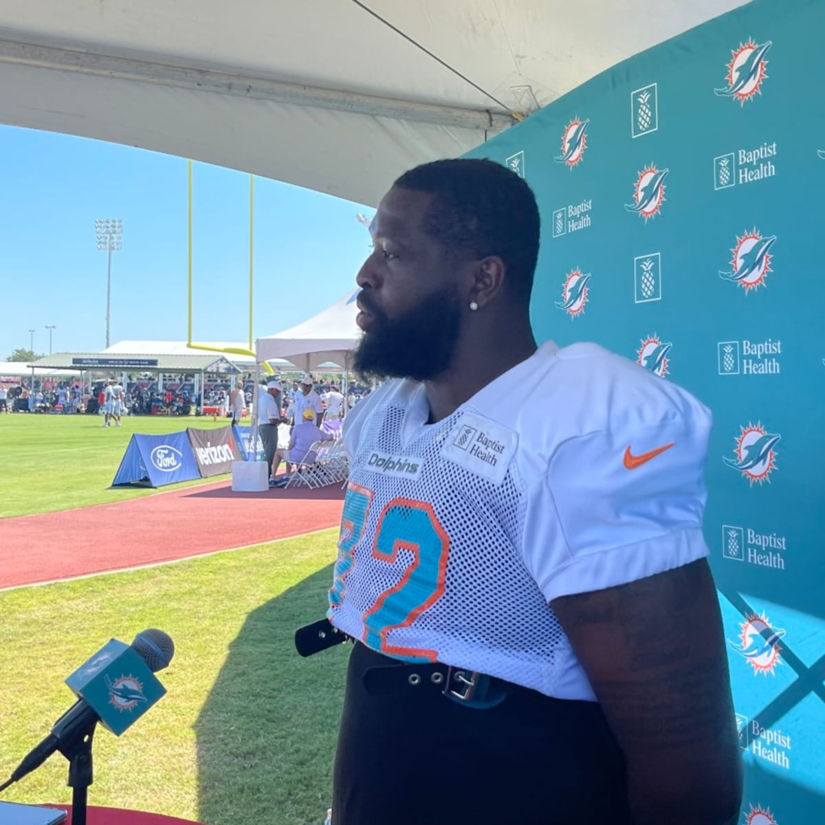 Miami Dolphins Tackle Terron Armstead Carted Off Field After Joint