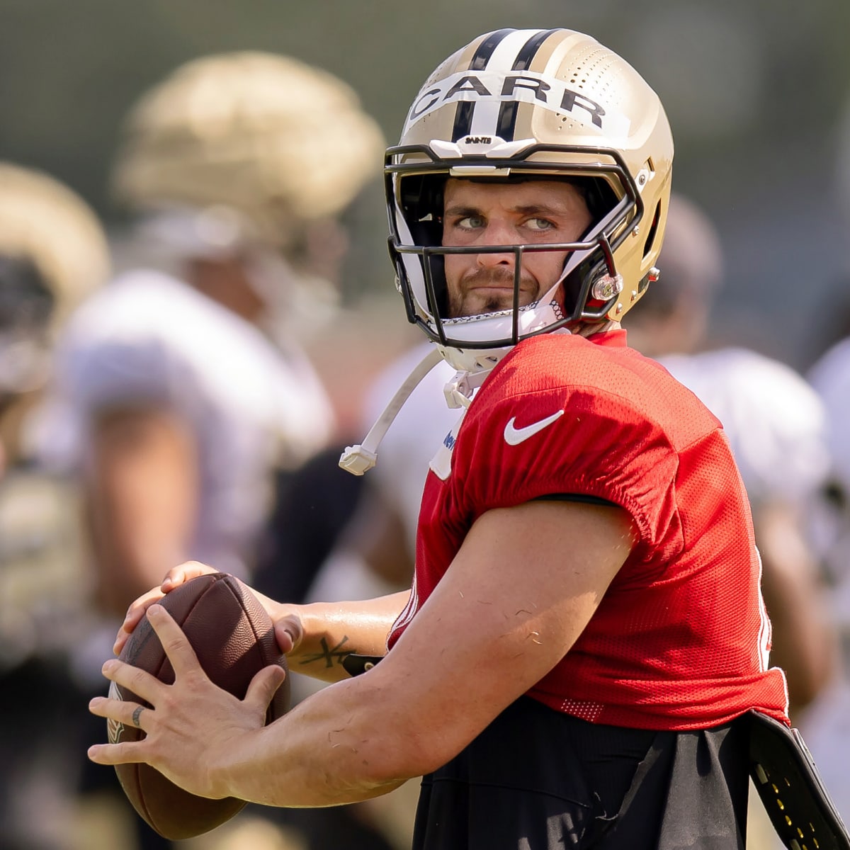 Saints' Derek Carr settling in with Michael Thomas, Chris Olave in camp -  Sports Illustrated