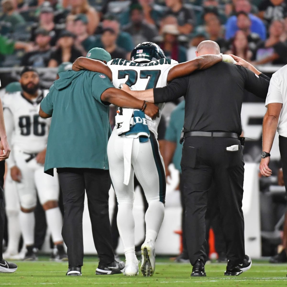 Former Bears, Eagles DE Robert Quinn Facing Hit-and-Run, Assault