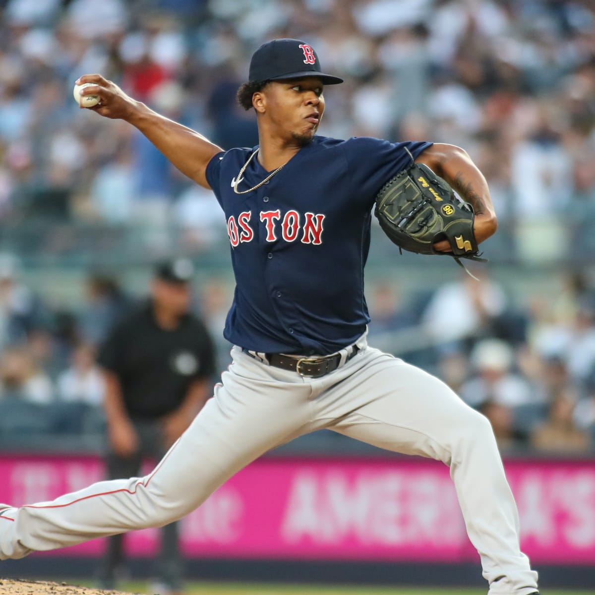 Brayan Bello pitches into 7th inning as the Boston Red Sox beat