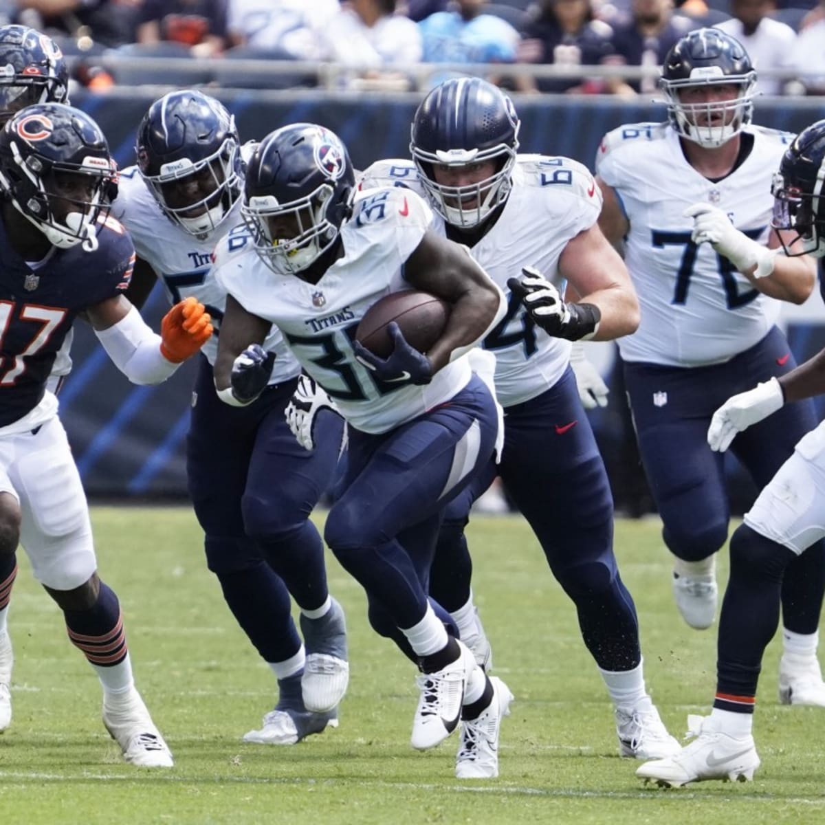 Tennessee Titans RB Julius Chestnut out with hamstring injury vs. Browns