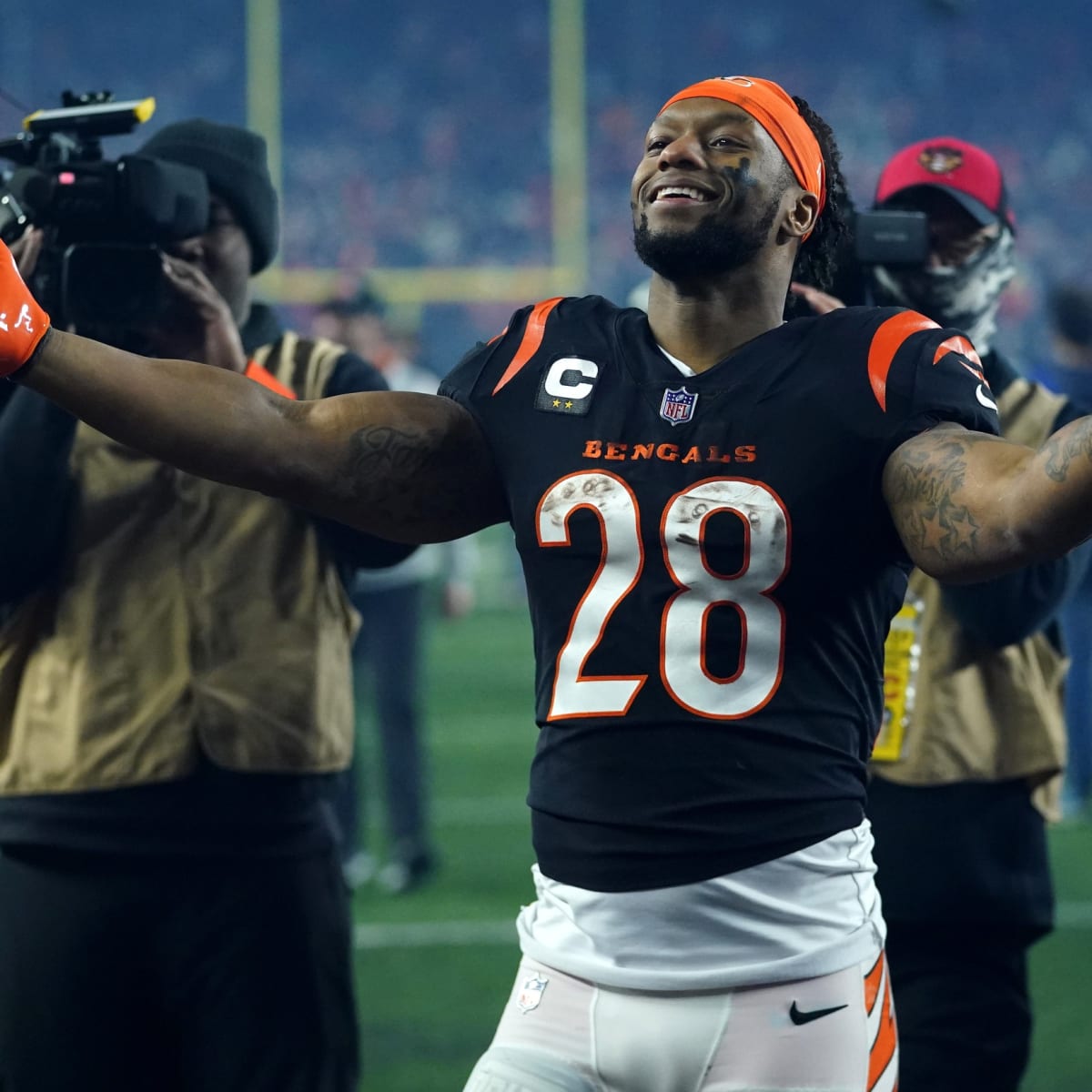 Cincinnati Bengals Head Coach Zac Taylor Backs Joe Mixon: 'We're Counting  on Him' - Sports Illustrated Cincinnati Bengals News, Analysis and More