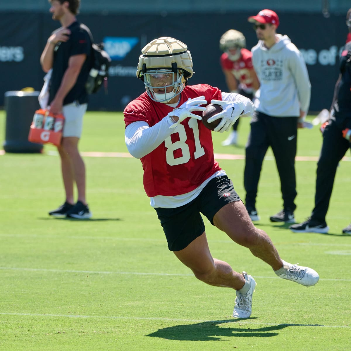 49ers breakdown: Fred Warner and George Kittle; Who's more valuable in  2023?