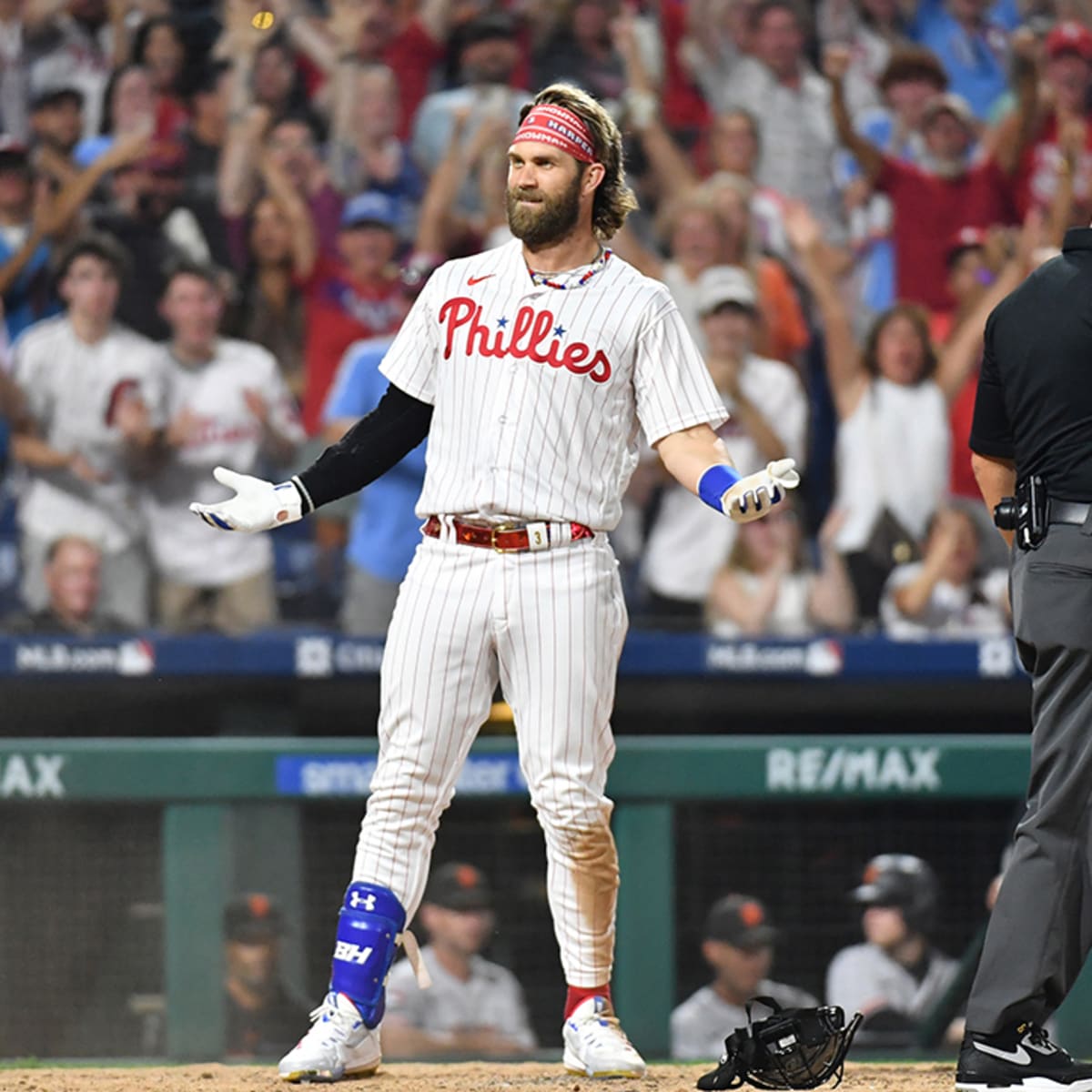 Bryce Harper Had Perfect Celebration After Hitting Inside-the-Park Home Run  - Sports Illustrated