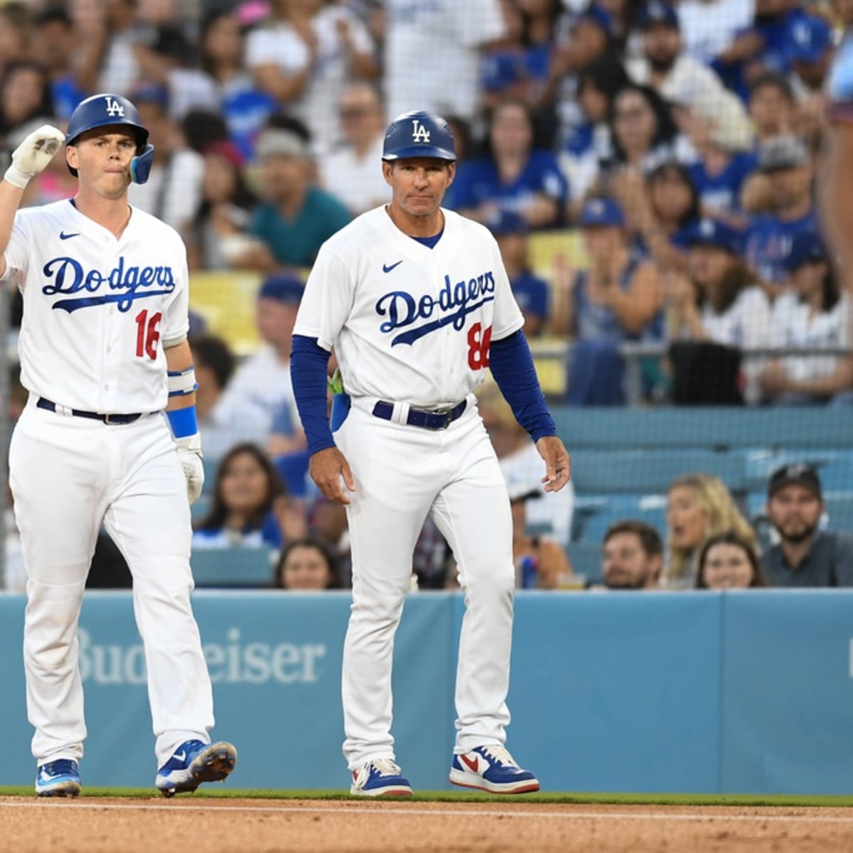 Los Angeles Dodgers News - MLB