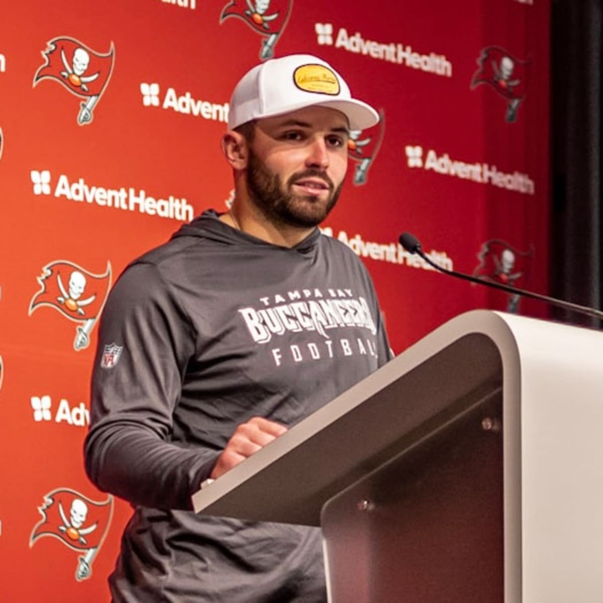 Baker Mayfield named Buccaneers starting quarterback