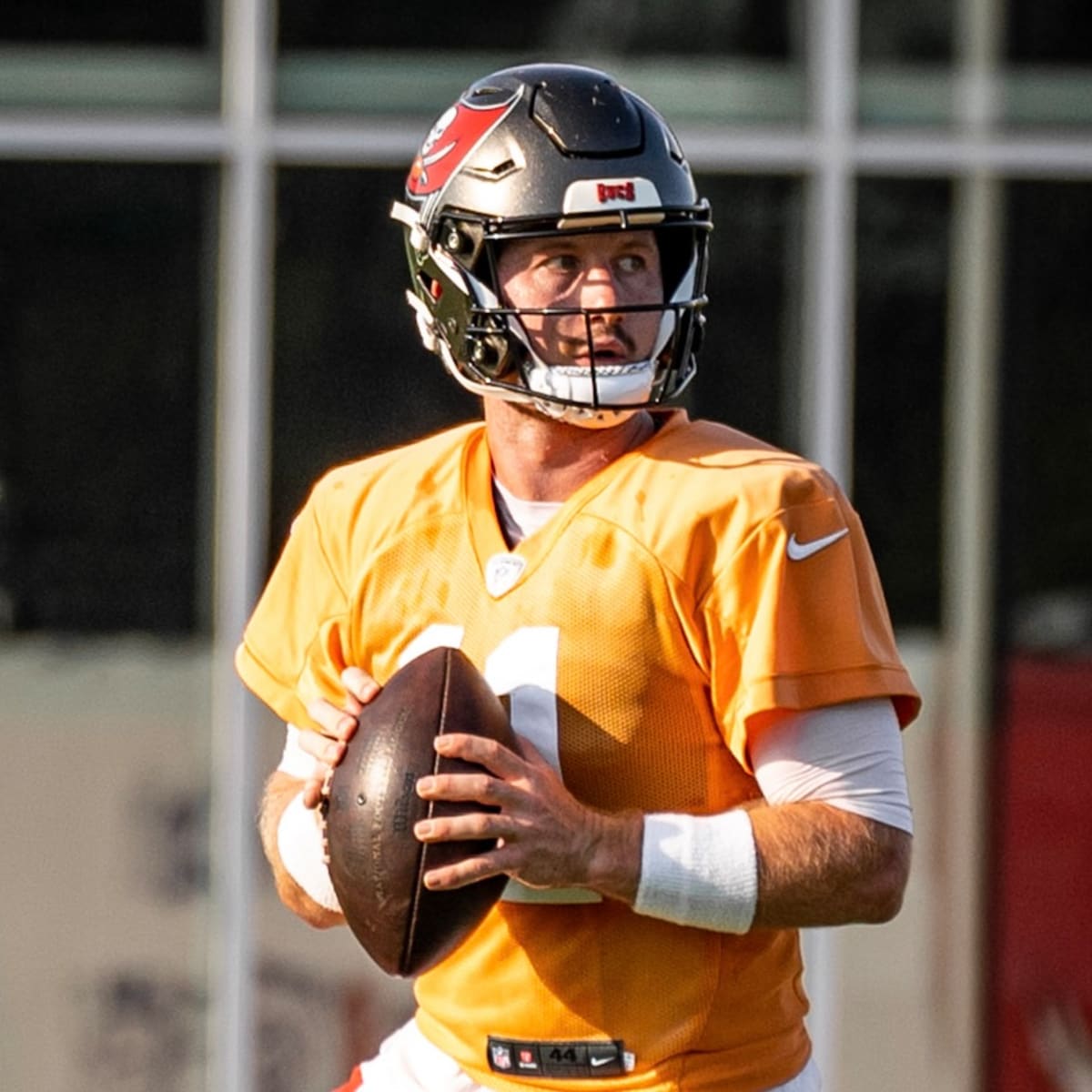 Tampa Bay Buccaneers Quarterback John Wolford goes thru a drill