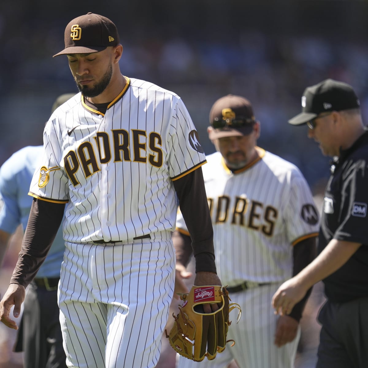 Just where did Padres reliever Robert Suarez come from? - The San Diego  Union-Tribune