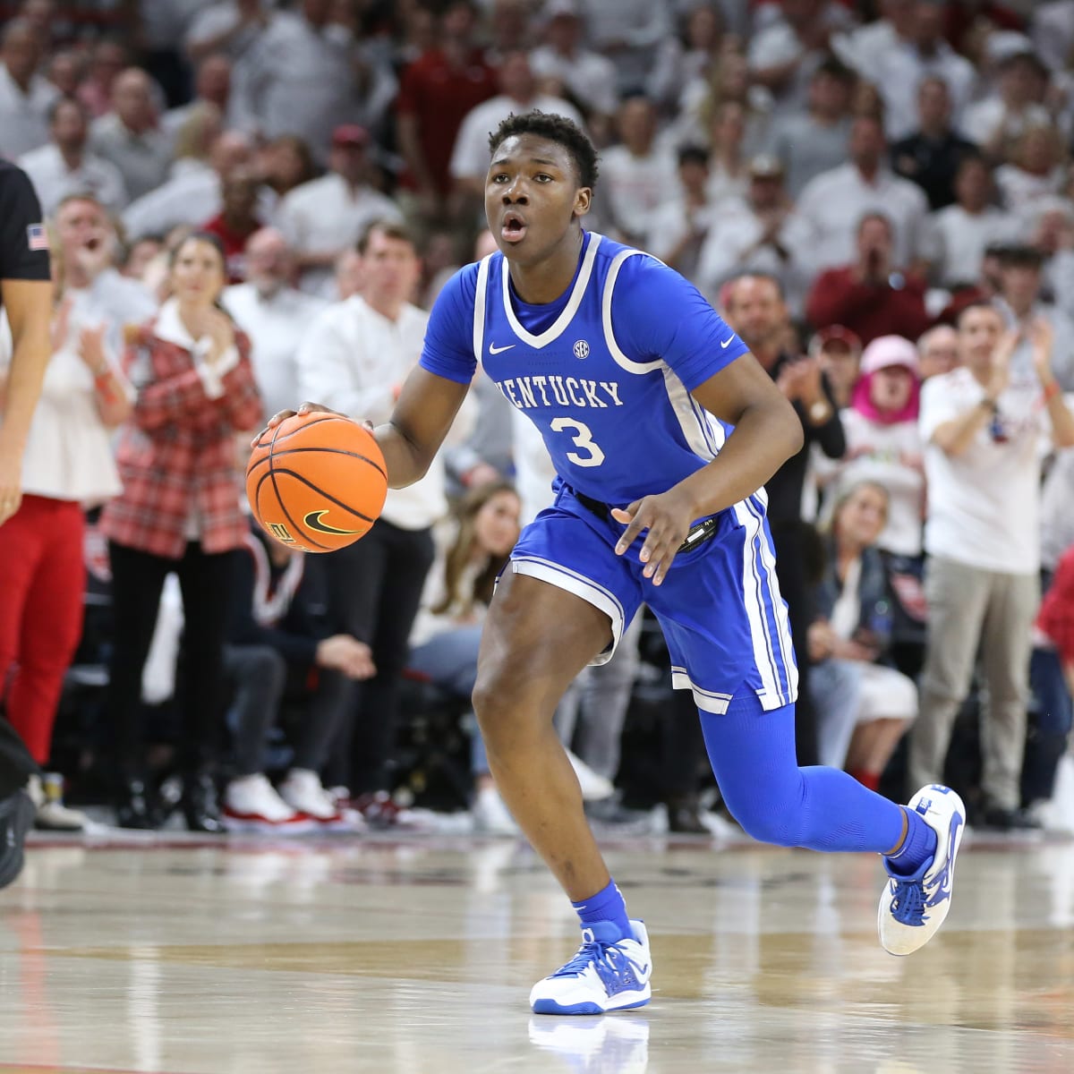 WATCH: Adou Thiero finishes strong at the rim for a tough basket - Sports  Illustrated Kentucky Wildcats News, Analysis and More