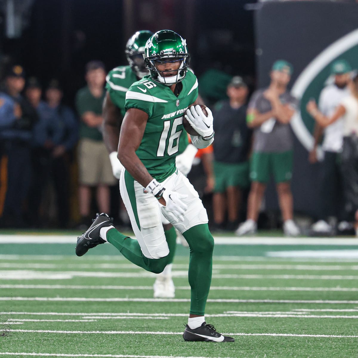 Should the New York Jets keep Corey Davis? - Gang Green Nation