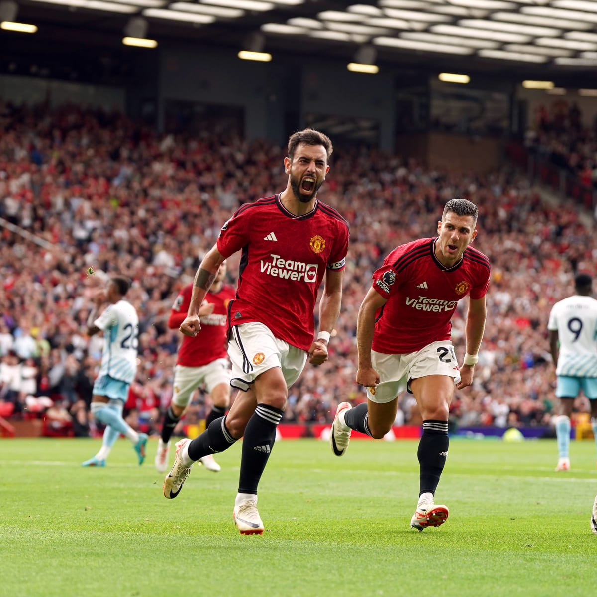 Man Utd 3 Nottingham Forest 0 LIVE RESULT: Fred nets third after Rashford  and Martial goal to seal three points