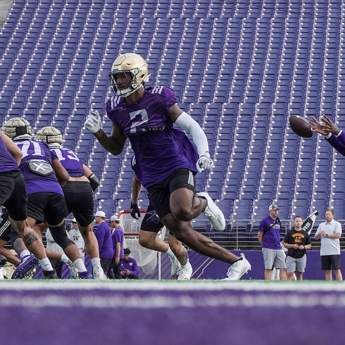 Washington Huskies 2023 Preview (Full Depth Chart and Schedule Breakdowns)  