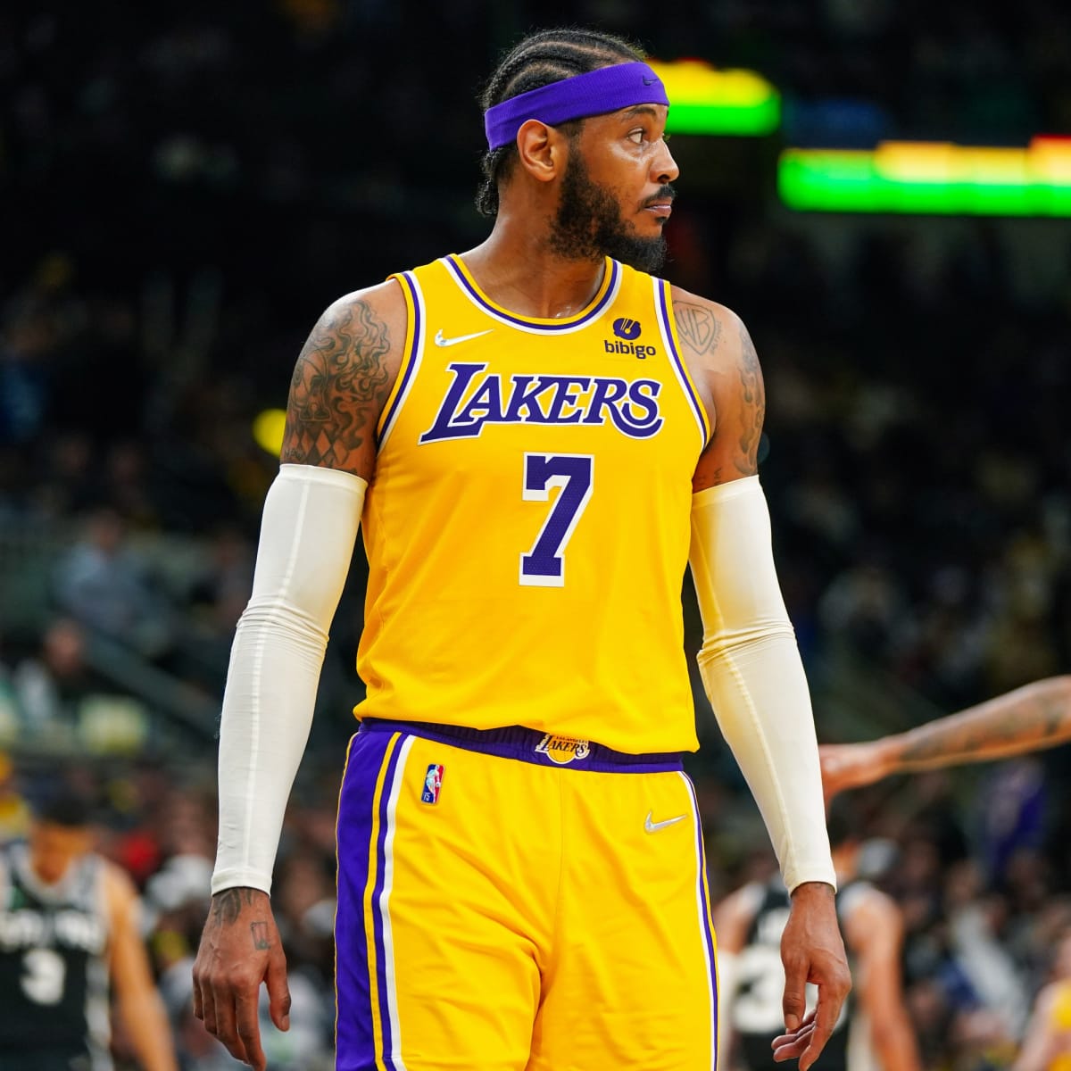 Lakers in 'serious contention' for Carmelo Anthony, according to report 