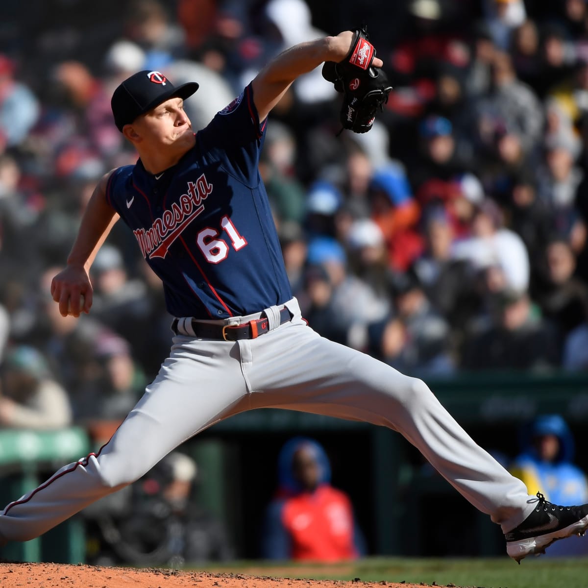 Photos: Braves have twin pitchers at minor league spring training