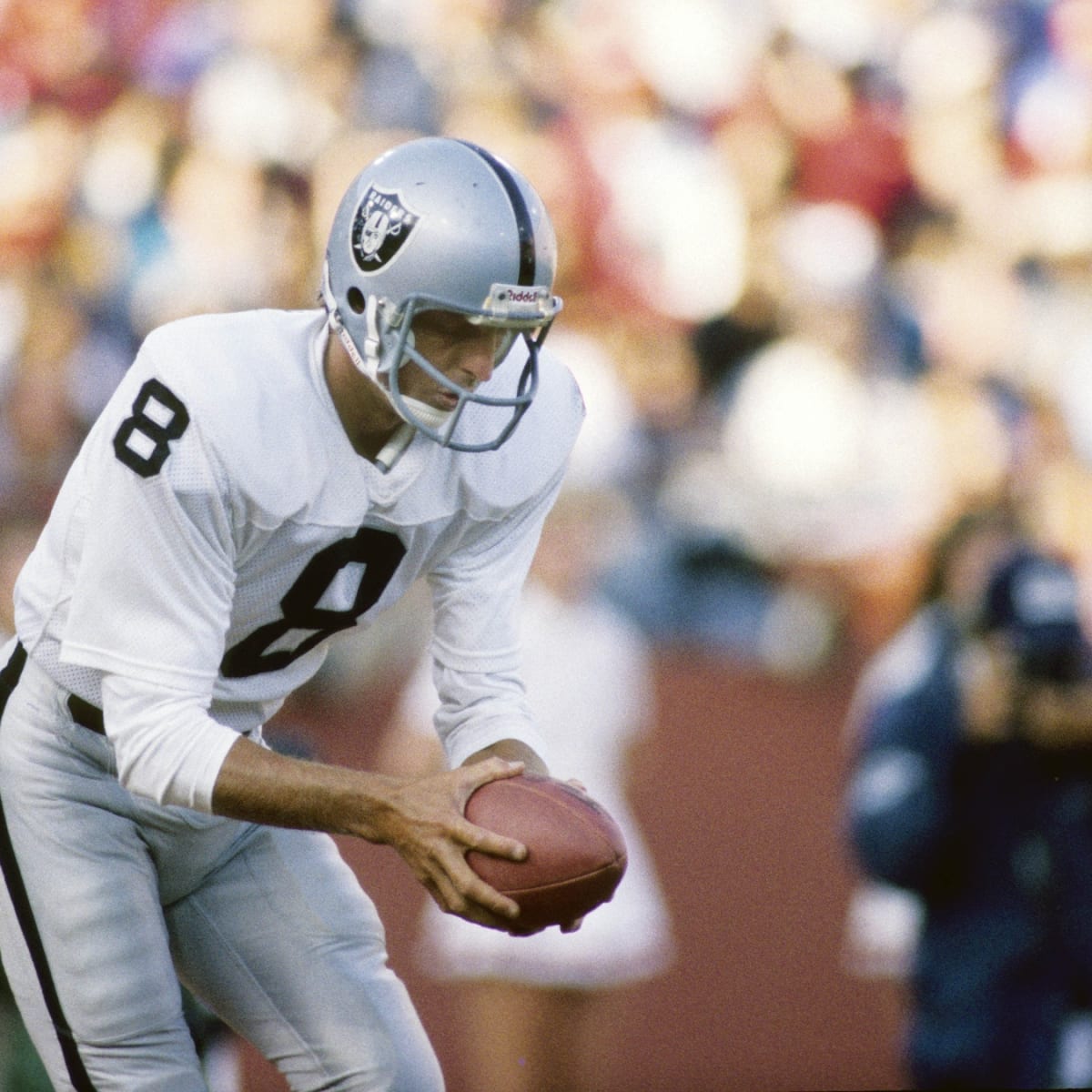 Las Vegas Raiders who have donned the No. 8 jersey - Sports